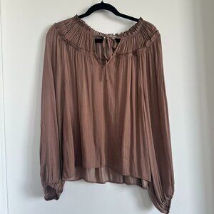 Evereve Taupe Top- LARGE